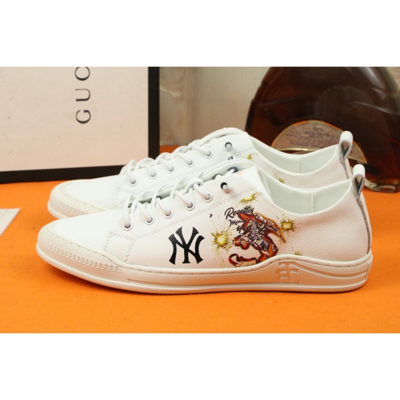 G*u*i casual shoes